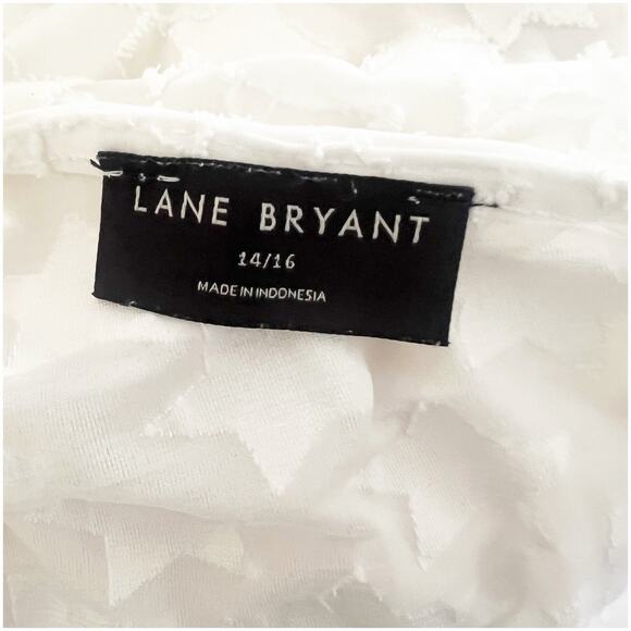 Lane Bryant Textured Peplum Stars Blouse Size 14/16 White V-Neck Button Playful - Picture 9 of 12